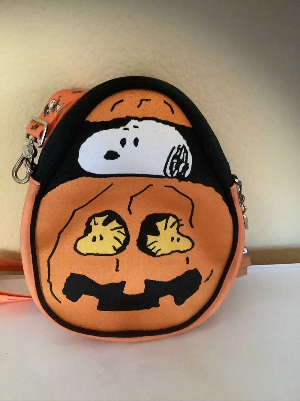 Harveys Peanuts Snoopy Woodstock Halloween Crossbody NWT